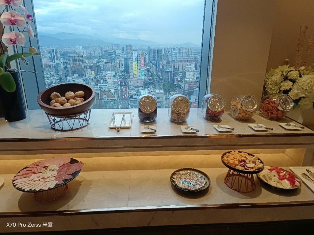【板橋住宿】台北新板希爾頓酒店住宿,豪華套房開箱❤️ - 第34張圖 【板橋住宿】台北新板希爾頓酒店住宿,豪華套房開箱❤️