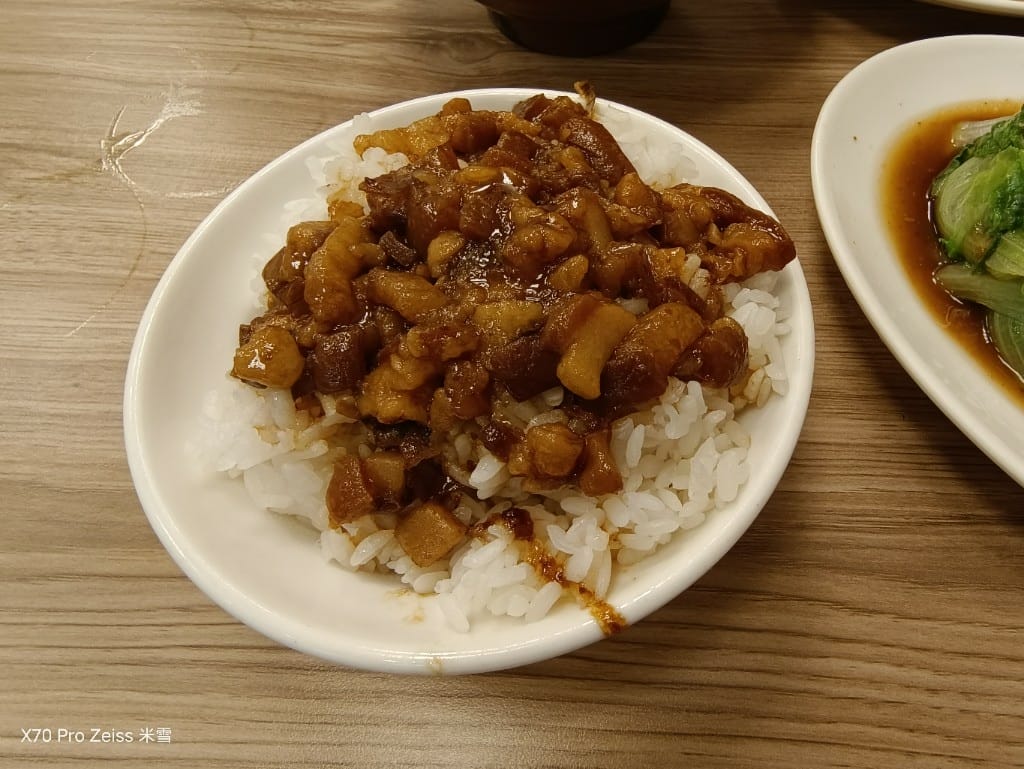 【新莊美食】大塊ㄟ魯肉飯，新莊夜市裡的美味滷肉飯❤️
