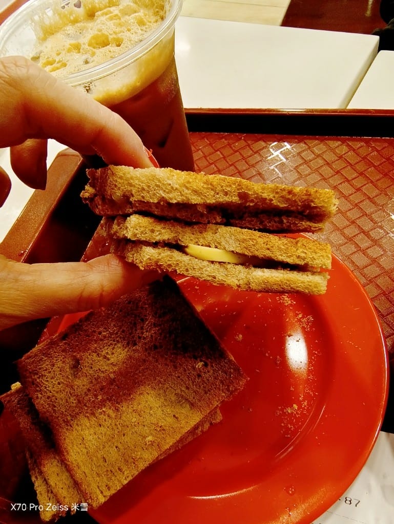 【新加坡美食】亞坤咖椰吐司YaKunKayaToast,配半熟蛋真驚豔❤️ - 第7張圖 【新加坡美食】亞坤咖椰吐司YaKunKayaToast,配半熟蛋真驚豔❤️