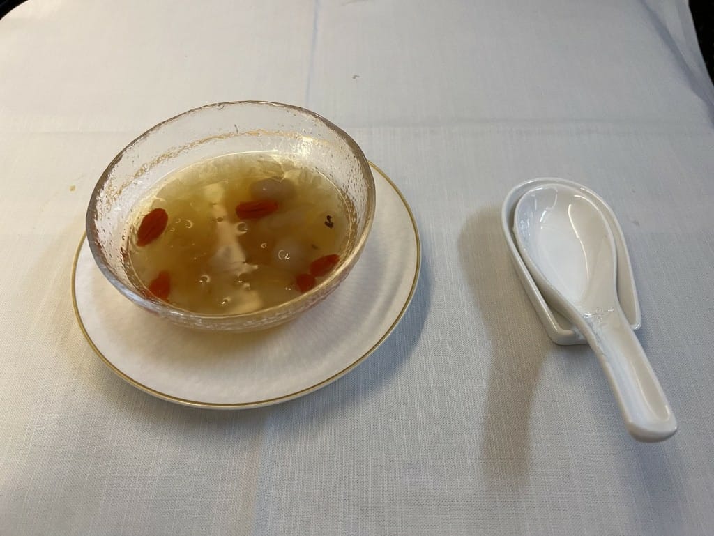 【新加坡美食】新加坡頭等貴賓室、星宇頭等艙、寰宇商務中心
