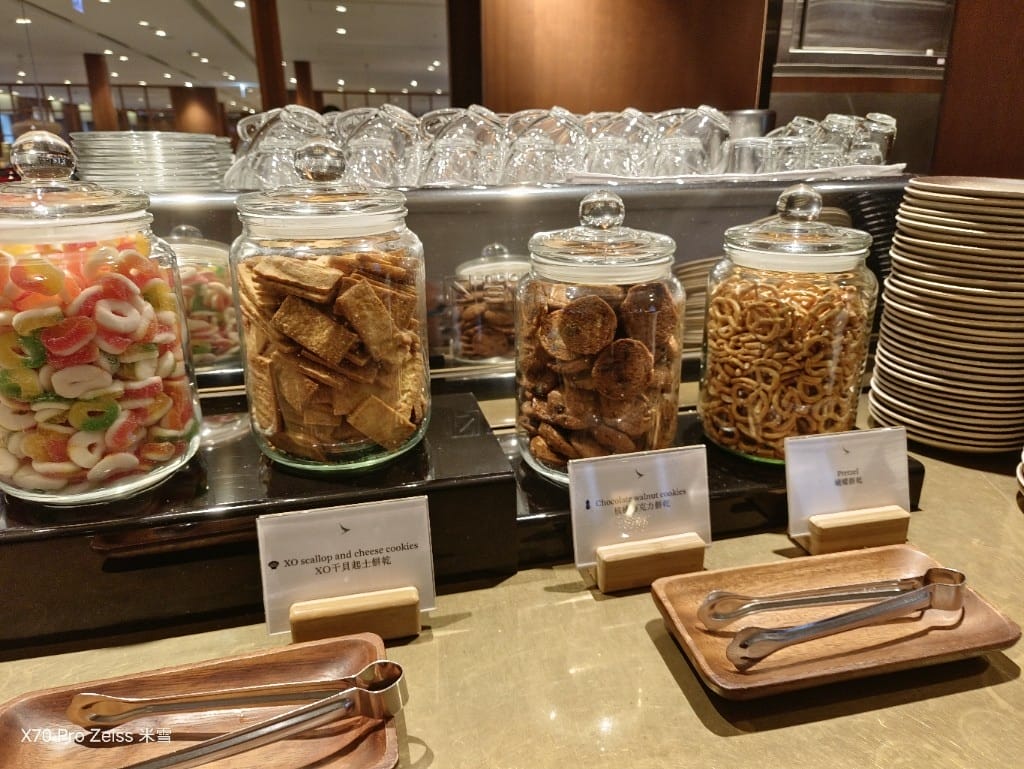 【桃園機場一航&香港國泰頭等貴賓室】ThePIER玉衡堂、TheWING寰宇堂、香港美運貴賓室、香港鏞記、桃園國泰貴賓室、畢卓樂地吃飽飽