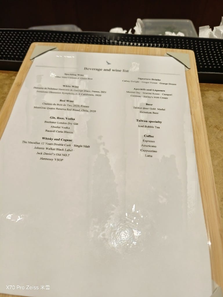 【桃園機場一航&香港國泰頭等貴賓室】ThePIER玉衡堂、TheWING寰宇堂、香港美運貴賓室、香港鏞記、桃園國泰貴賓室、畢卓樂地吃飽飽