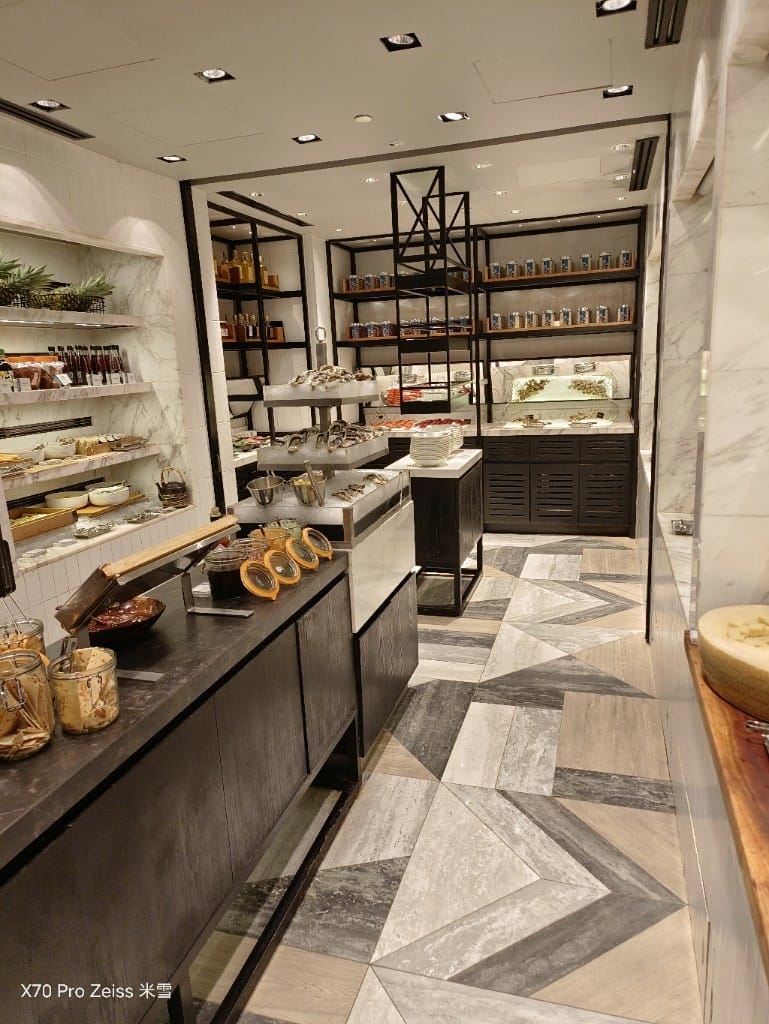 【新加坡美食】JW Marriott Hotel Singapore,Beach Road Kitchen 晚餐,buffet生蠔雪蟹腳吃到飽❤️ - 第18張圖 【新加坡美食】JW Marriott Hotel Singapore,Beach Road Kitchen 晚餐,buffet生蠔雪蟹腳吃到飽❤️