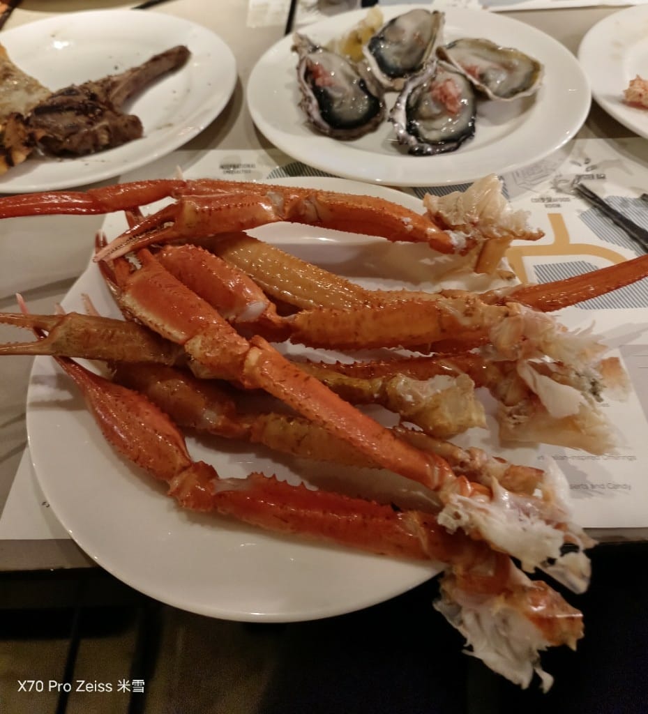 【新加坡美食】JW Marriott Hotel Singapore,Beach Road Kitchen 晚餐,buffet生蠔雪蟹腳吃到飽❤️ - 第32張圖 【新加坡美食】JW Marriott Hotel Singapore,Beach Road Kitchen 晚餐,buffet生蠔雪蟹腳吃到飽❤️