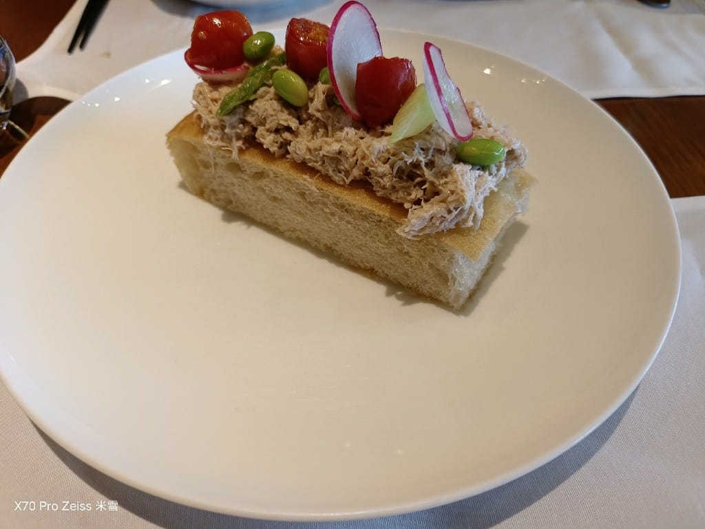 【桃園機場一航&香港國泰頭等貴賓室】ThePIER玉衡堂、TheWING寰宇堂、香港美運貴賓室、香港鏞記、桃園國泰貴賓室、畢卓樂地吃飽飽
