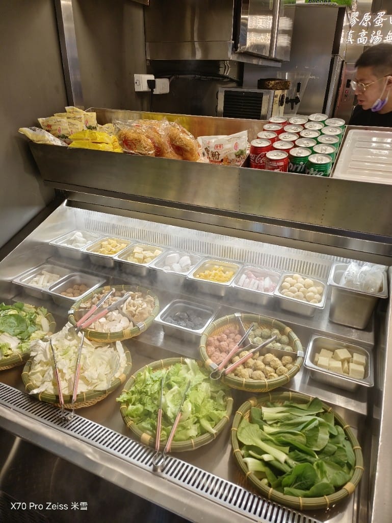 【新莊美食】米麻辣鴛鴦鍋，第一名燒肉新品牌，當日壽星送龍蝦耶！