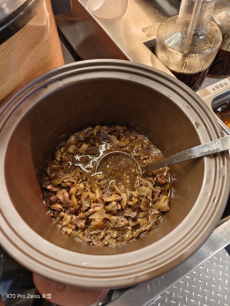 【新莊美食】米麻辣鴛鴦鍋，第一名燒肉新品牌，當日壽星送龍蝦耶！