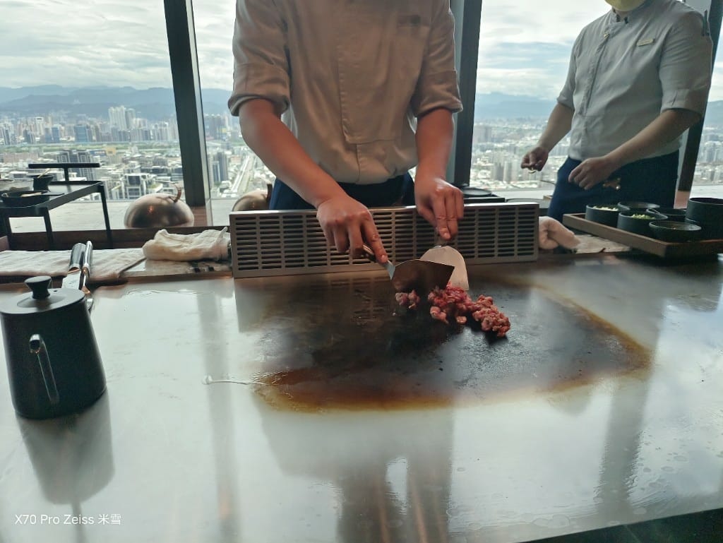 【新莊美食】旨醞鐵板料理,開箱新北最美拍高樓景觀鐵板燒🍻 - 第39張圖 【新莊美食】旨醞鐵板料理,開箱新北最美拍高樓景觀鐵板燒🍻