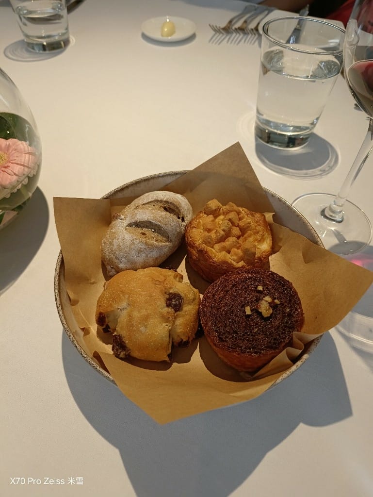 【台北美食】台北君悅酒店BelAir寶艾西餐廳，台北最夢幻約會場所開箱威靈頓牛排❤️