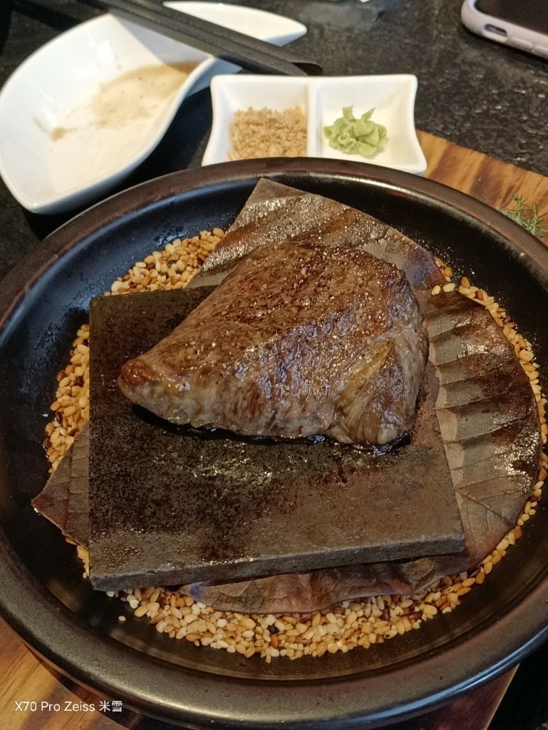 【板橋美食】藝奇日本料理岩板燒板橋麗寶店,和記憶中一樣雷的餐廳😅 - 第24張圖 【板橋美食】藝奇日本料理岩板燒板橋麗寶店,和記憶中一樣雷的餐廳😅