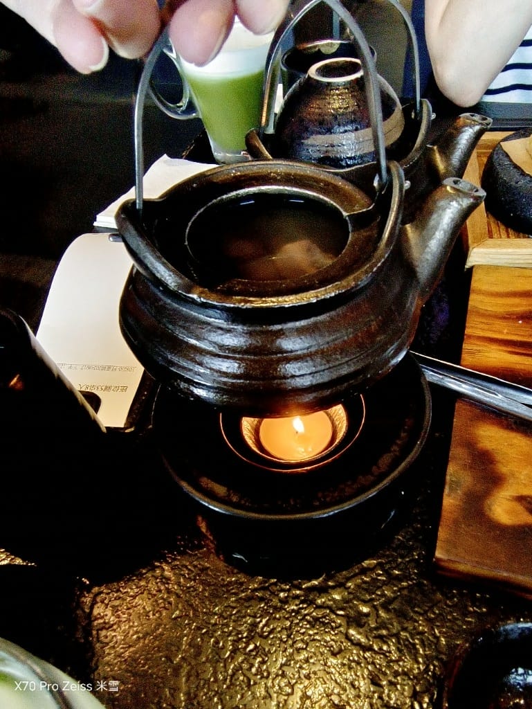 【板橋美食】藝奇日本料理岩板燒板橋麗寶店,和記憶中一樣雷的餐廳😅 - 第14張圖 【板橋美食】藝奇日本料理岩板燒板橋麗寶店,和記憶中一樣雷的餐廳😅