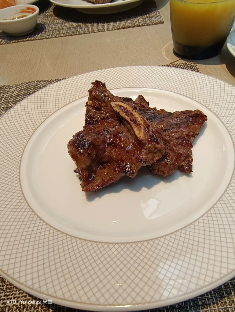 【台北吃到飽】香格里拉遠企CAFE12訪，蒙古大漠美食買一送一❤️
