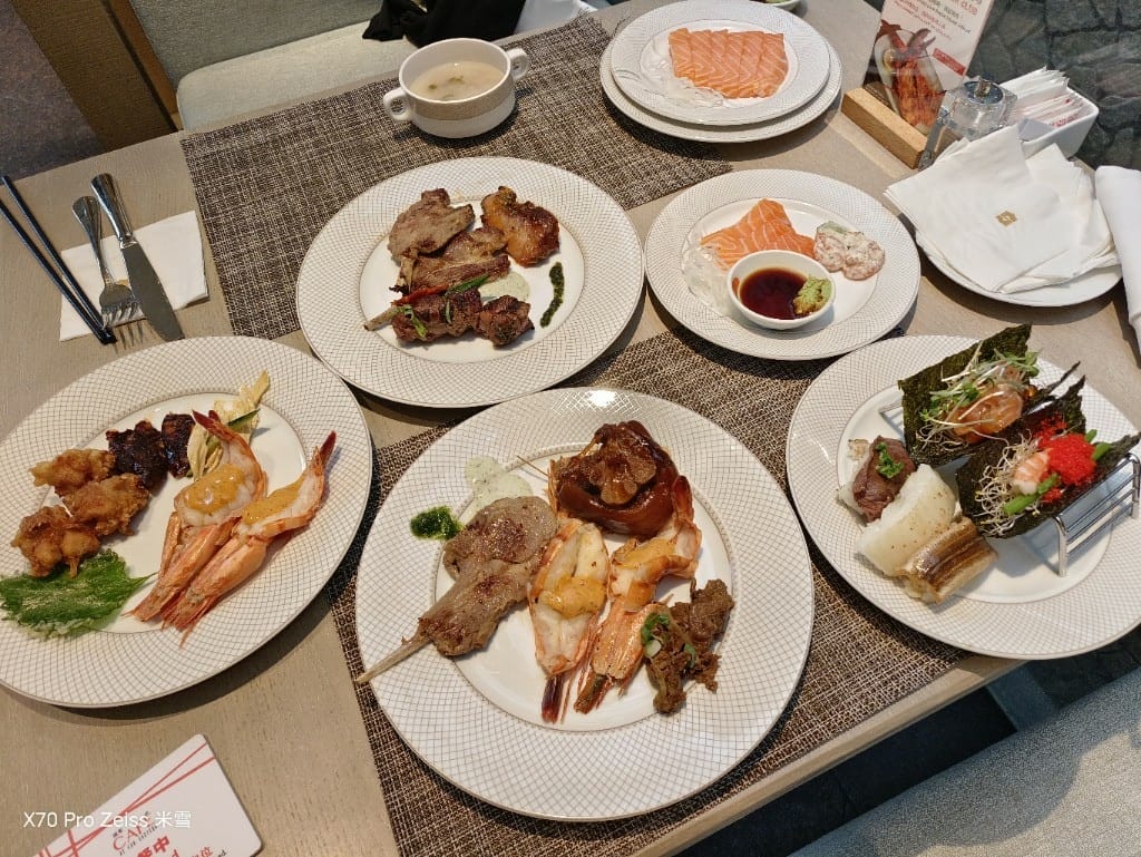 【台北吃到飽】香格里拉遠企CAFE12訪，蒙古大漠美食買一送一❤️