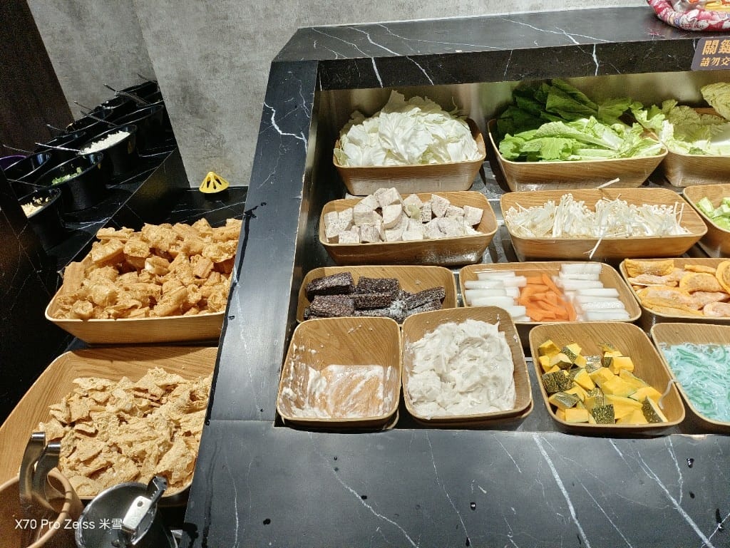 【新莊吃到飽】築間幸福鍋物新莊中悅廣場店7訪，平價好吃的鍋物吃到飽！