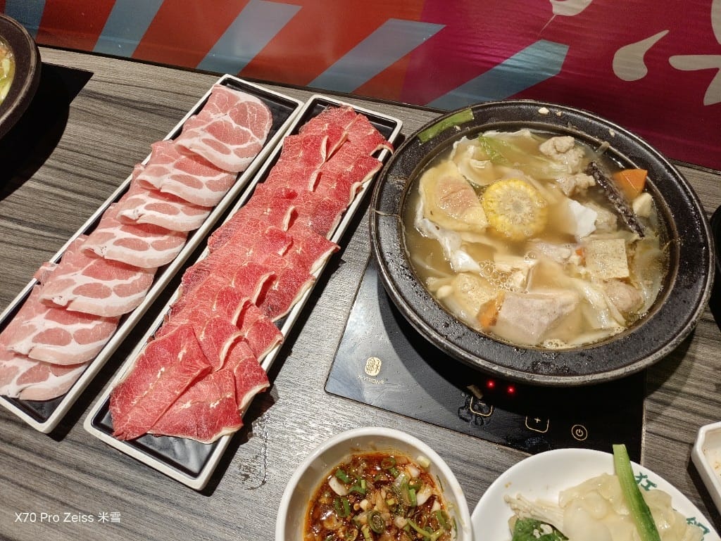 【新莊美食】狂一鍋新莊復興店，豐富湯頭取勝的美味火鍋❤️