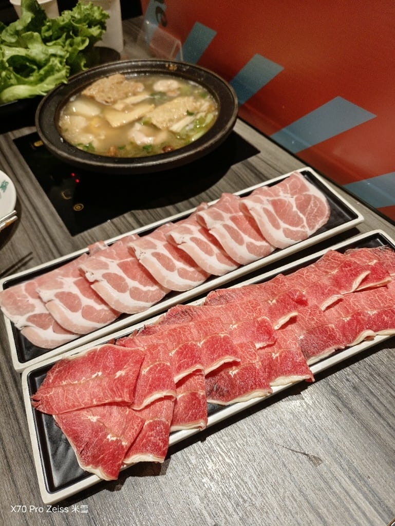 【新莊美食】狂一鍋新莊復興店，豐富湯頭取勝的美味火鍋❤️
