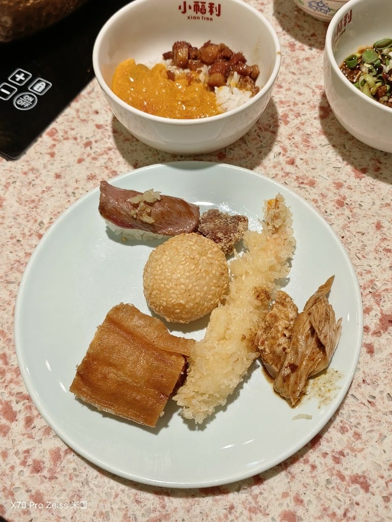 【新北吃到飽】小福利火鍋會所中和環球店，食材棒棒環境也好的麻辣鍋吃到飽❤️