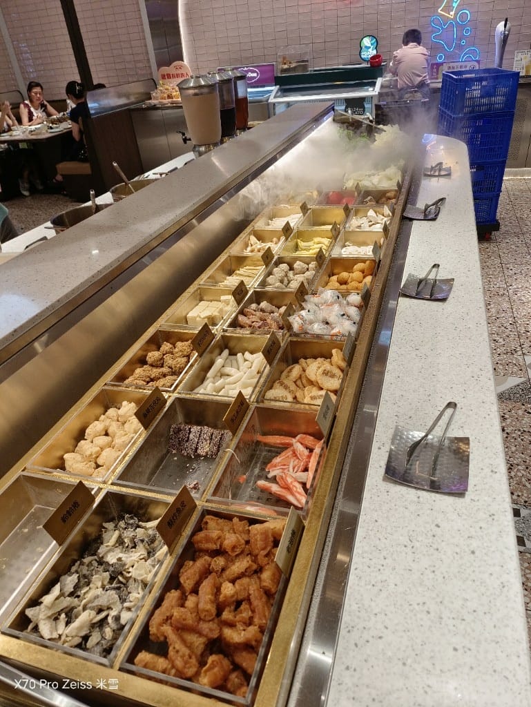 【新北吃到飽】小福利火鍋會所中和環球店，食材棒棒環境也好的麻辣鍋吃到飽❤️