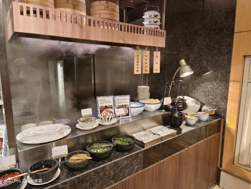【台北吃到飽】十二廚台北喜來登大飯店27訪，澎湖現流海鮮美食開跑😎