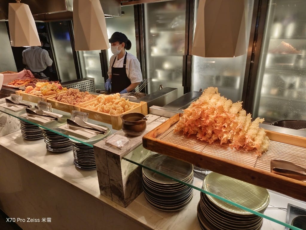 【台北吃到飽】探索廚房平日午餐29訪，現煎安格士牛排回歸餐枱大升級❤️