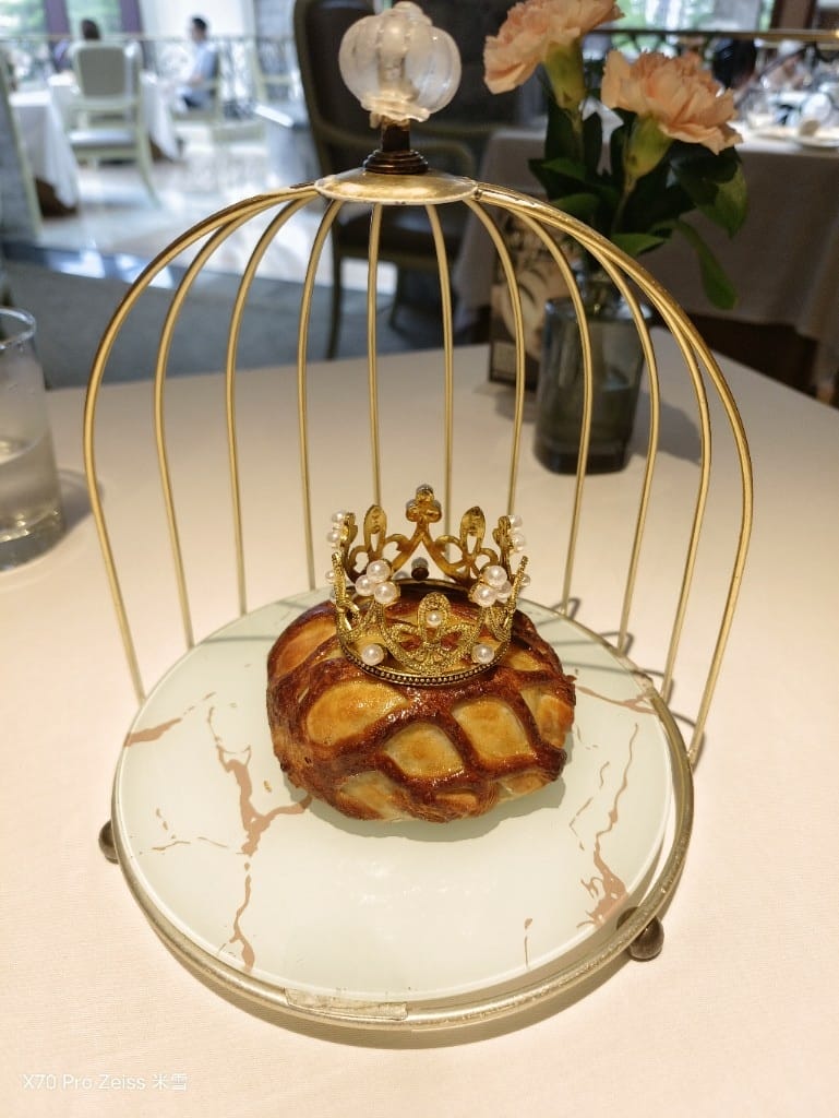【台北美食】台北君悅酒店BelAir寶艾西餐廳，再訪台北最夢幻約會場所回味威靈頓牛排❤️