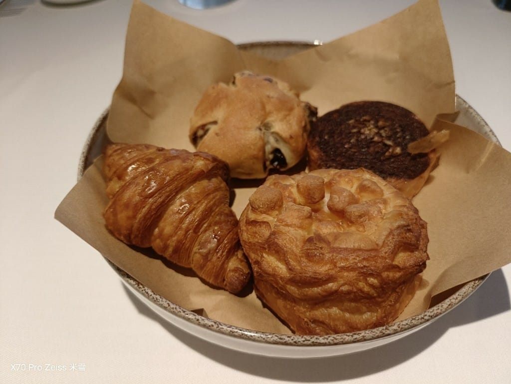 【台北美食】台北君悅酒店BelAir寶艾西餐廳，再訪台北最夢幻約會場所回味威靈頓牛排❤️