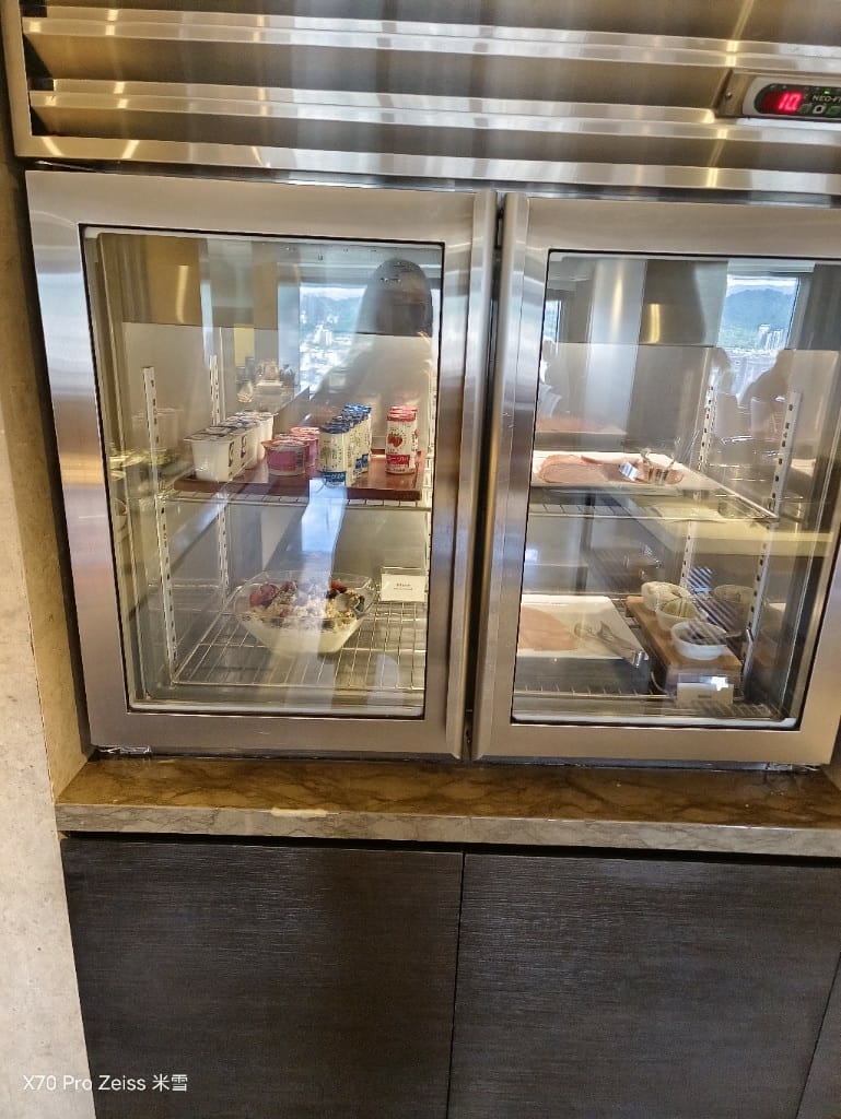 【台北美食】台北君悅酒店凱菲屋Café早餐 VS 嘉賓軒早餐
