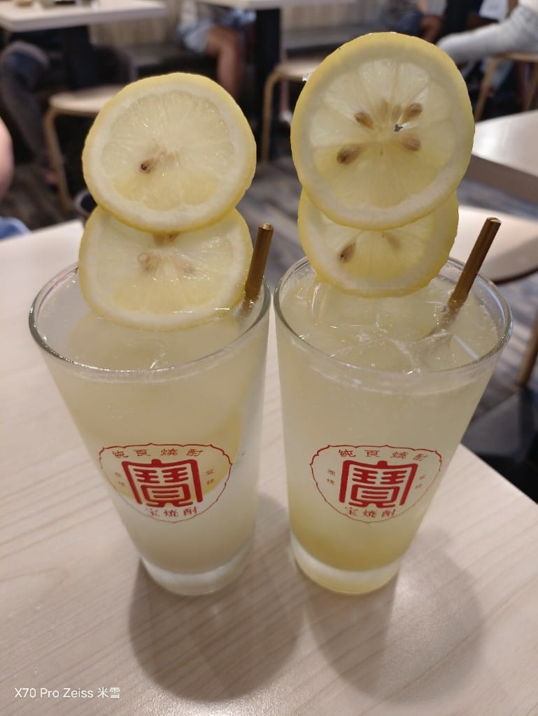 【新莊美食】喜歡咖哩-炸物本舖，有好吃炸物的咖哩店🍻
