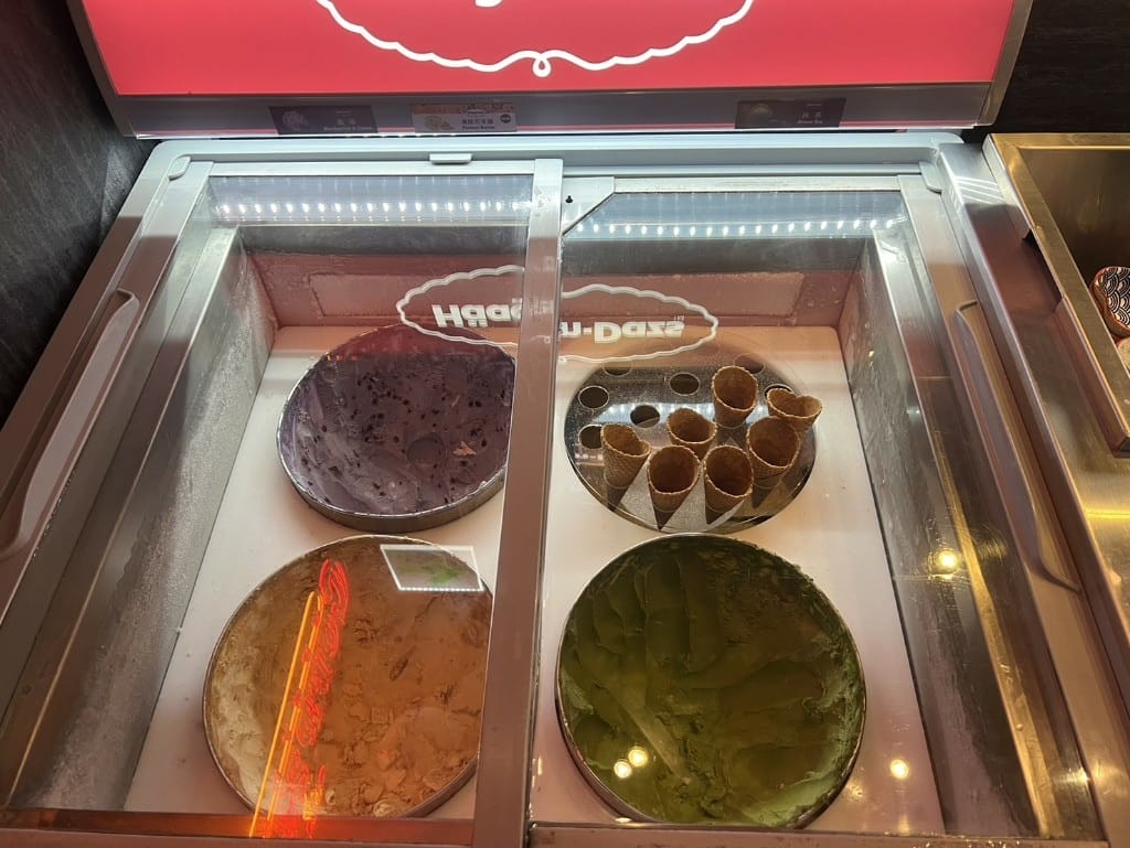 【台北吃到飽】石撈麻辣鴛鴦鍋，可能是台北最肥美的牛小排吃到飽❤️