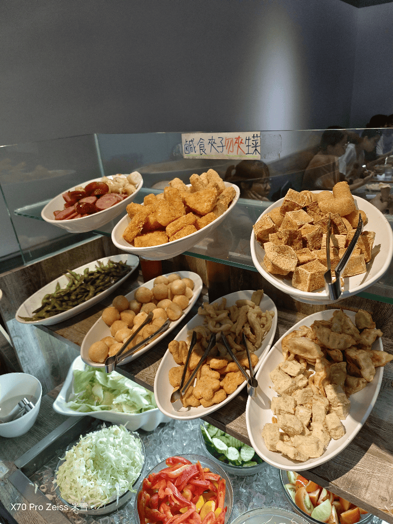 【新莊美食】傳品平價牛排民安店，只要$230就有牛排+自助吧吃到飽❤️