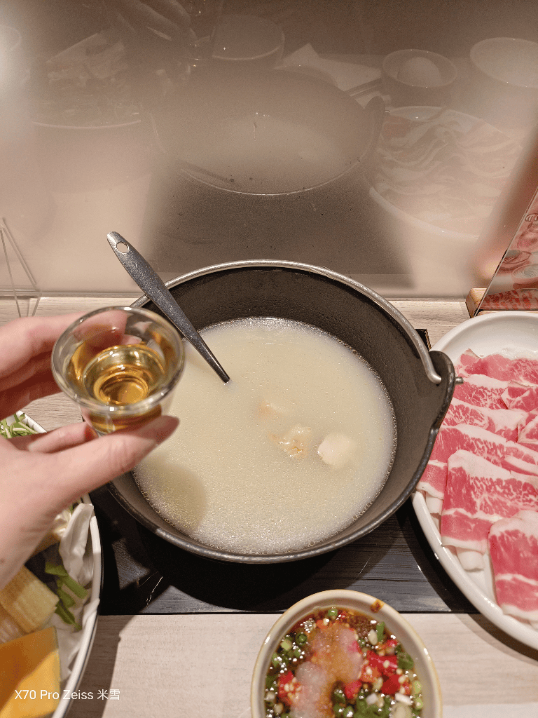 雞湯大叔新莊店，來試試湯控必吃的火鍋