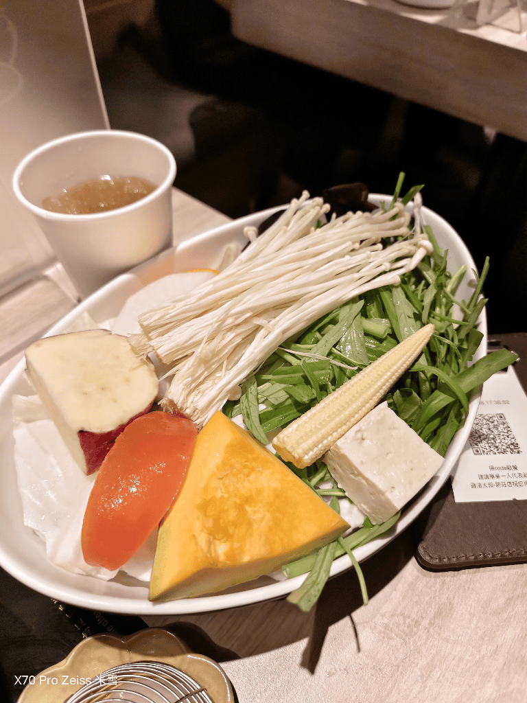 雞湯大叔新莊店，來試試湯控必吃的火鍋