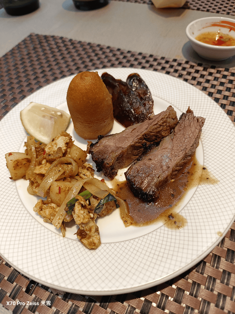 【台北吃到飽】香格里拉遠企CAFE13訪，泰饗曼谷美食買一送一❤️