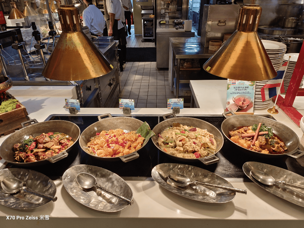 【台北吃到飽】香格里拉遠企CAFE13訪，泰饗曼谷美食買一送一❤️
