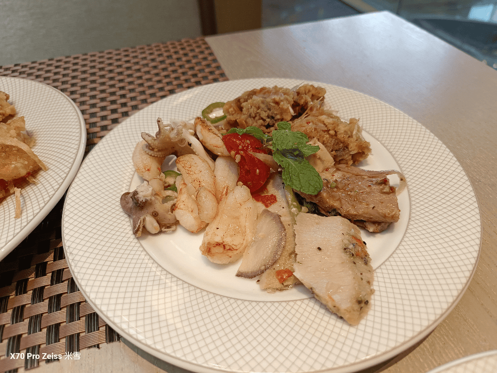 【台北吃到飽】香格里拉遠企CAFE13訪，泰饗曼谷美食買一送一❤️