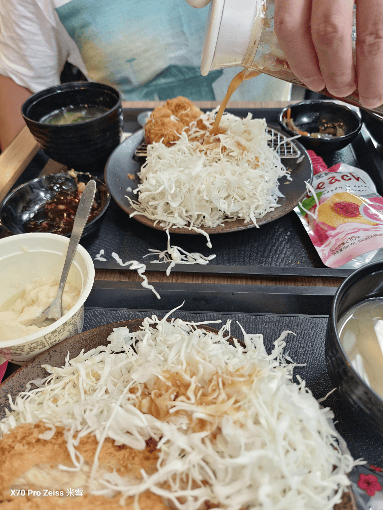 ［新莊美食］福勝亭幸福店，買一送一吃起來❤️