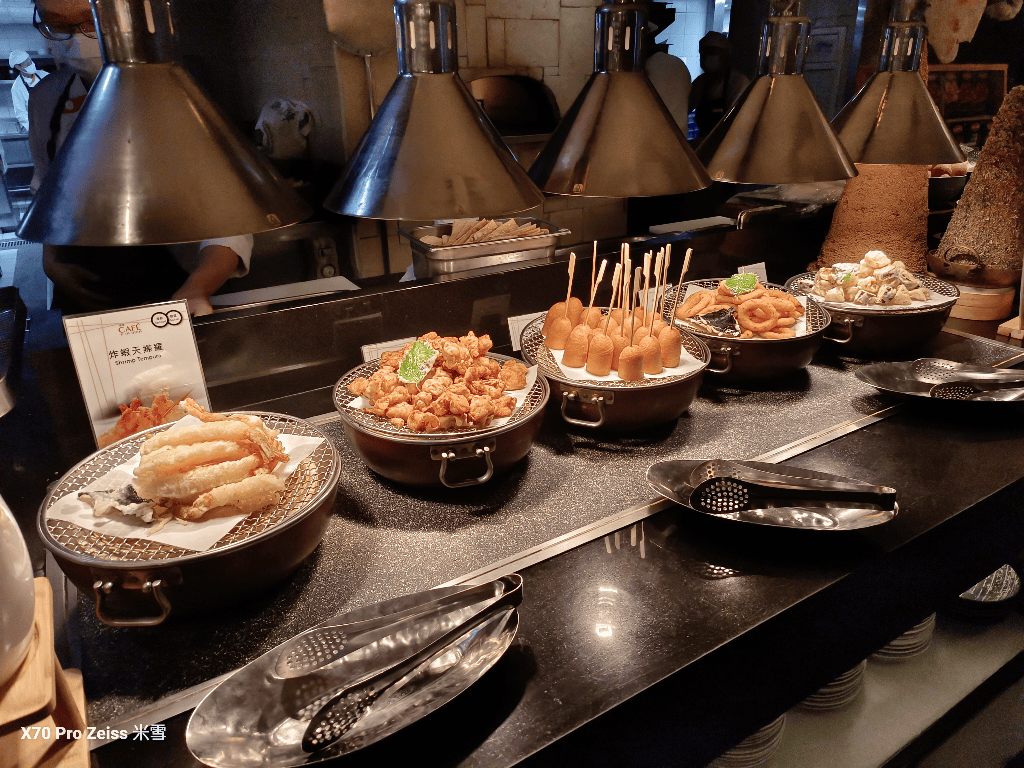 【台北吃到飽】香格里拉遠企CAFE13訪，泰饗曼谷美食買一送一❤️