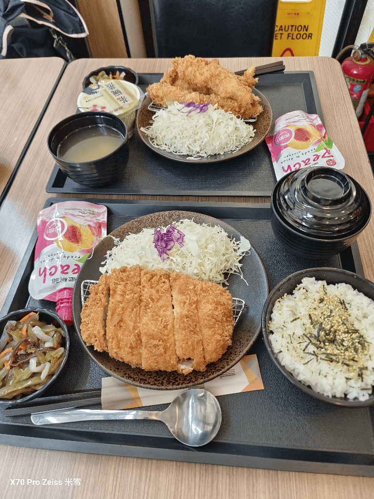 ［新莊美食］福勝亭幸福店，買一送一吃起來❤️
