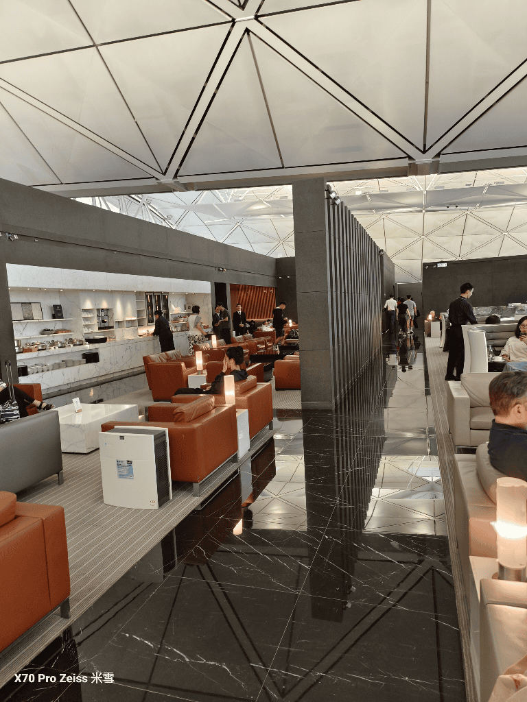 【香港機場貴賓室】國泰TheWing寰宇堂&Kyra Lounge - 第11張圖 【香港機場貴賓室】國泰TheWing寰宇堂&Kyra Lounge