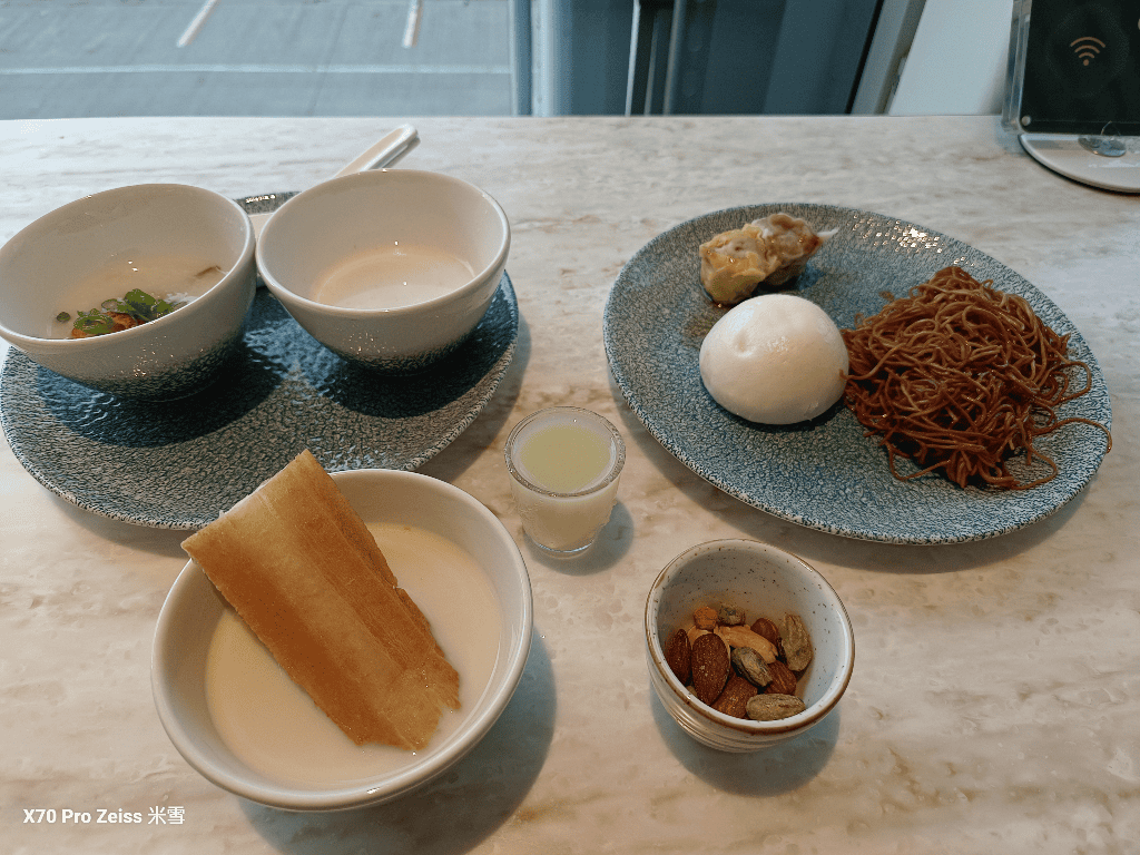【香港機場貴賓室】國泰TheWing寰宇堂、ThePIER、Kyra Lounge、澳航貴賓室、鏞記&太興燒臘