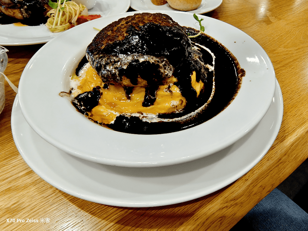 【日本大阪美食】NikuSengourmand，黑毛和牛漢堡排開箱❤️