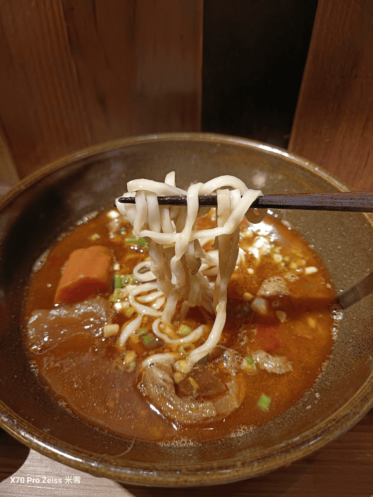 【三重美食】門前隱味牛肉麵三重空軍一村店,全台最難訂的牛肉麵開箱😎 - 第18張圖 【三重美食】門前隱味牛肉麵三重空軍一村店,全台最難訂的牛肉麵開箱😎