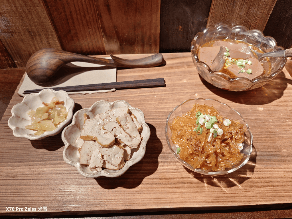 【三重美食】門前隱味牛肉麵三重空軍一村店,全台最難訂的牛肉麵開箱😎 - 第11張圖 【三重美食】門前隱味牛肉麵三重空軍一村店,全台最難訂的牛肉麵開箱😎
