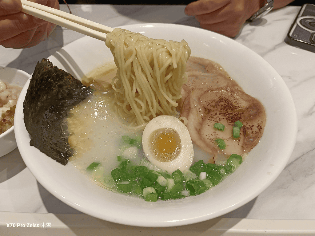 【新莊美食】麵大廚上新莊店，低消一碗麵即可豆花自由❤️