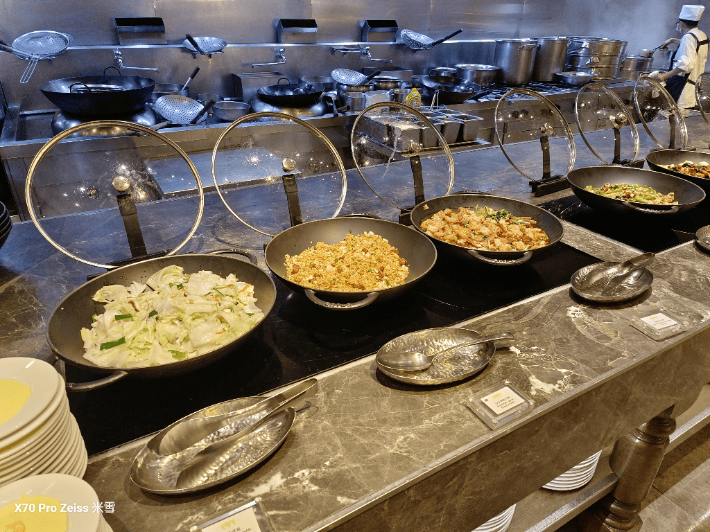 【台北吃到飽】台北君悅酒店凱菲屋Café，海陸大餐新主題開箱！