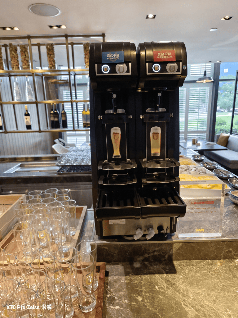 【台北吃到飽】台北君悅酒店凱菲屋Café，海陸大餐新主題開箱！