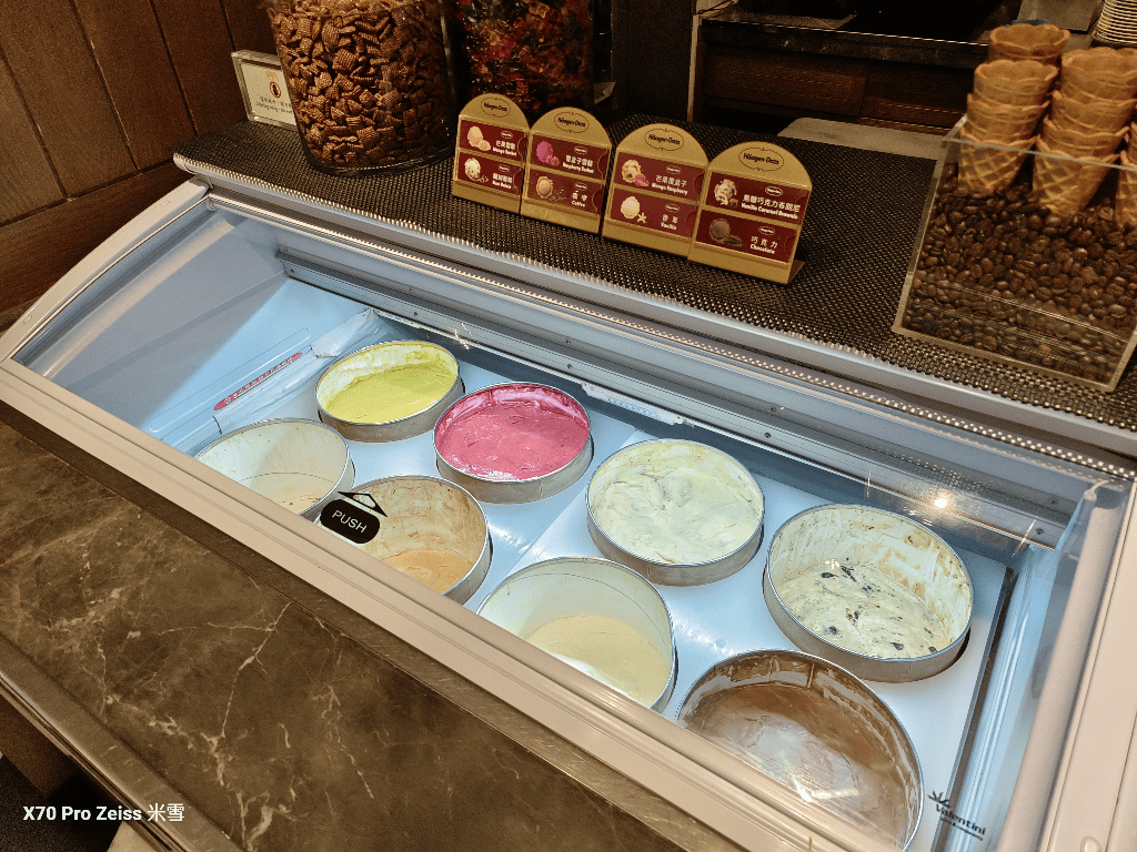 【台北吃到飽】台北君悅酒店凱菲屋Café，海陸大餐新主題開箱！