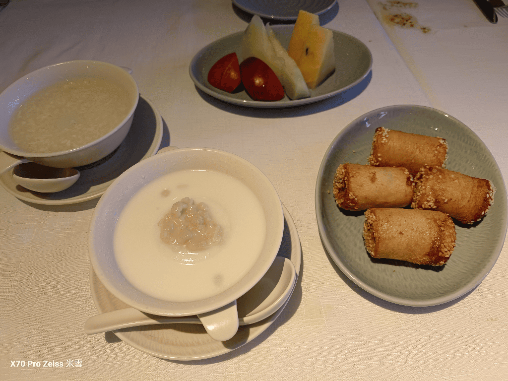 【台北美食】雲錦中餐廳YunJin，滿滿花膠的火朣雞湯開箱🥰