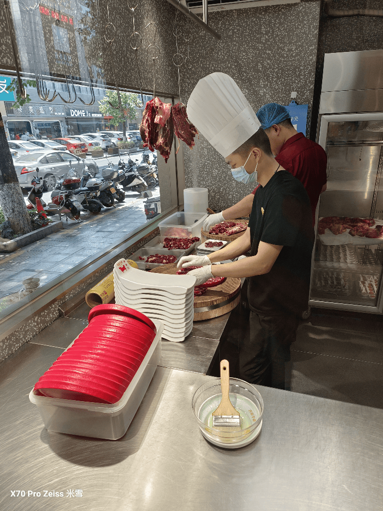 【中國廣東中山美食】古樂牛香牛雜火鍋,人均不用400爽吃現切溫體牛 - 第8張圖 【中國廣東中山美食】古樂牛香牛雜火鍋,人均不用400爽吃現切溫體牛