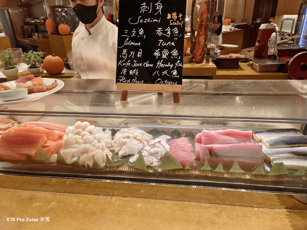 【香港Buffet吃到飽】香港尖沙咀凱悅酒店 CAFE咖啡廳龍蝦吃到飽❤️